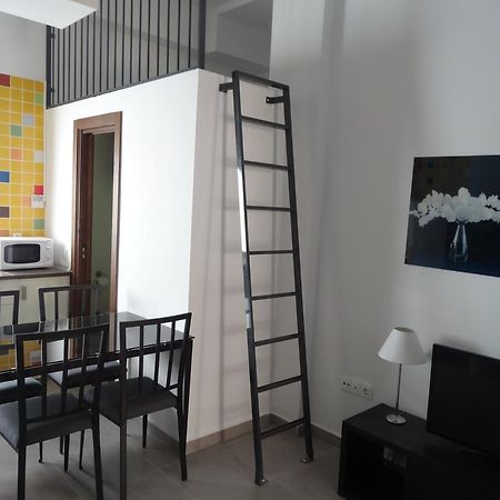 Malaga Apartamentos - Nuno Gomez, 24 Exteriör bild