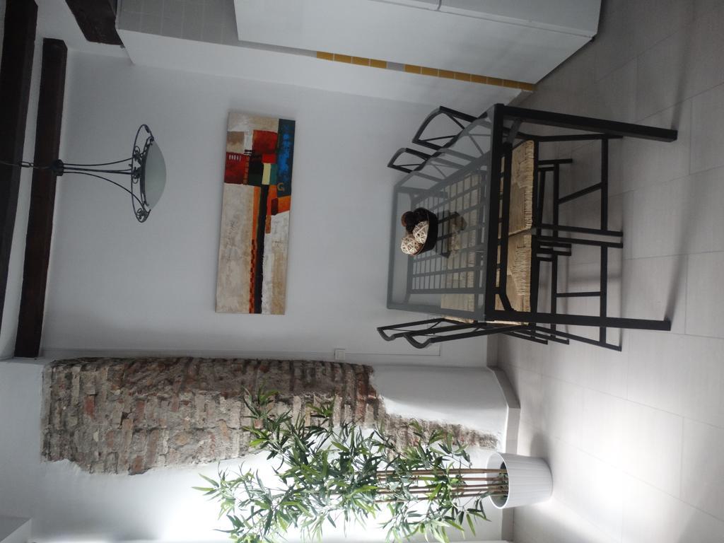 Malaga Apartamentos - Nuno Gomez, 24 Exteriör bild