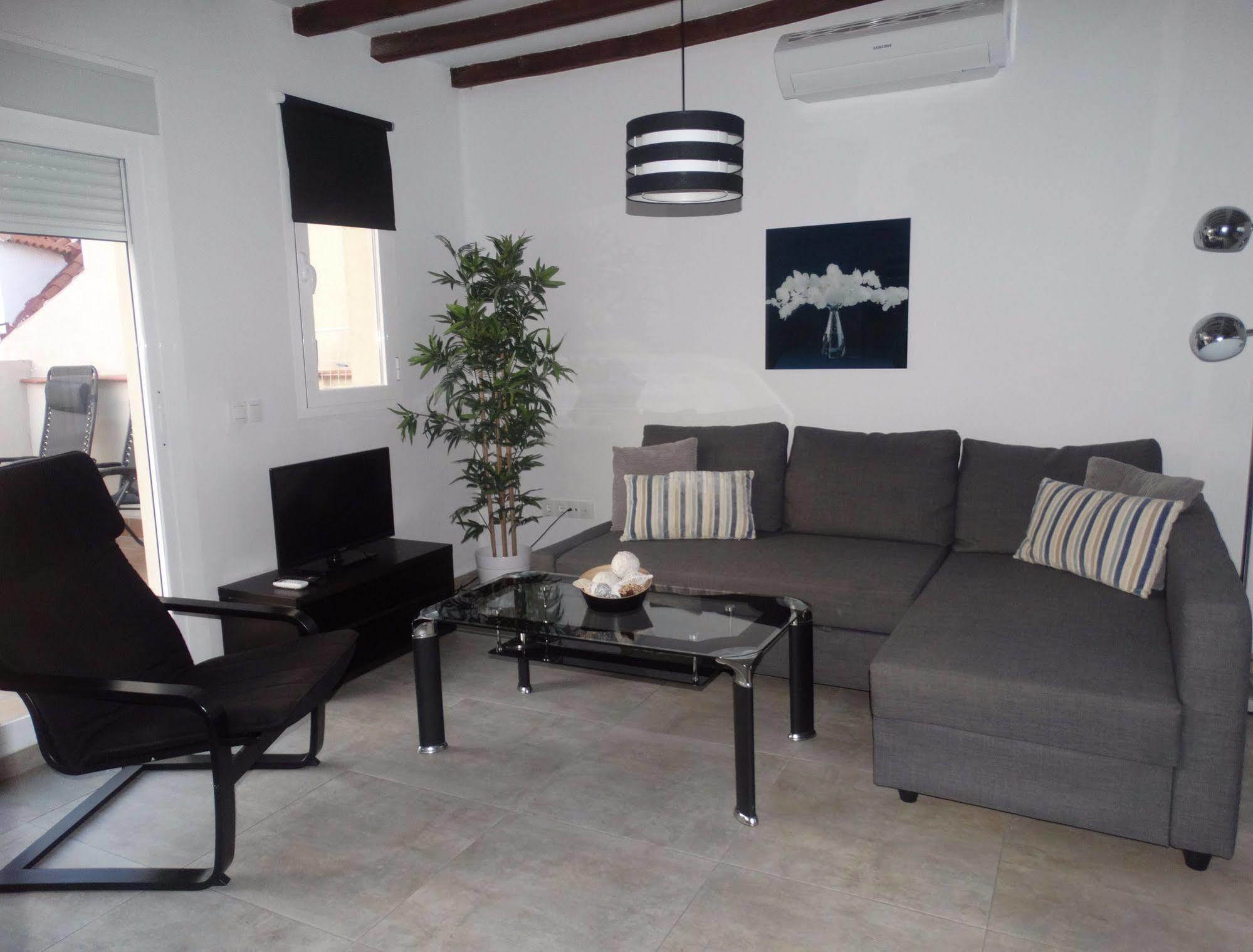 Malaga Apartamentos - Nuno Gomez, 24 Exteriör bild