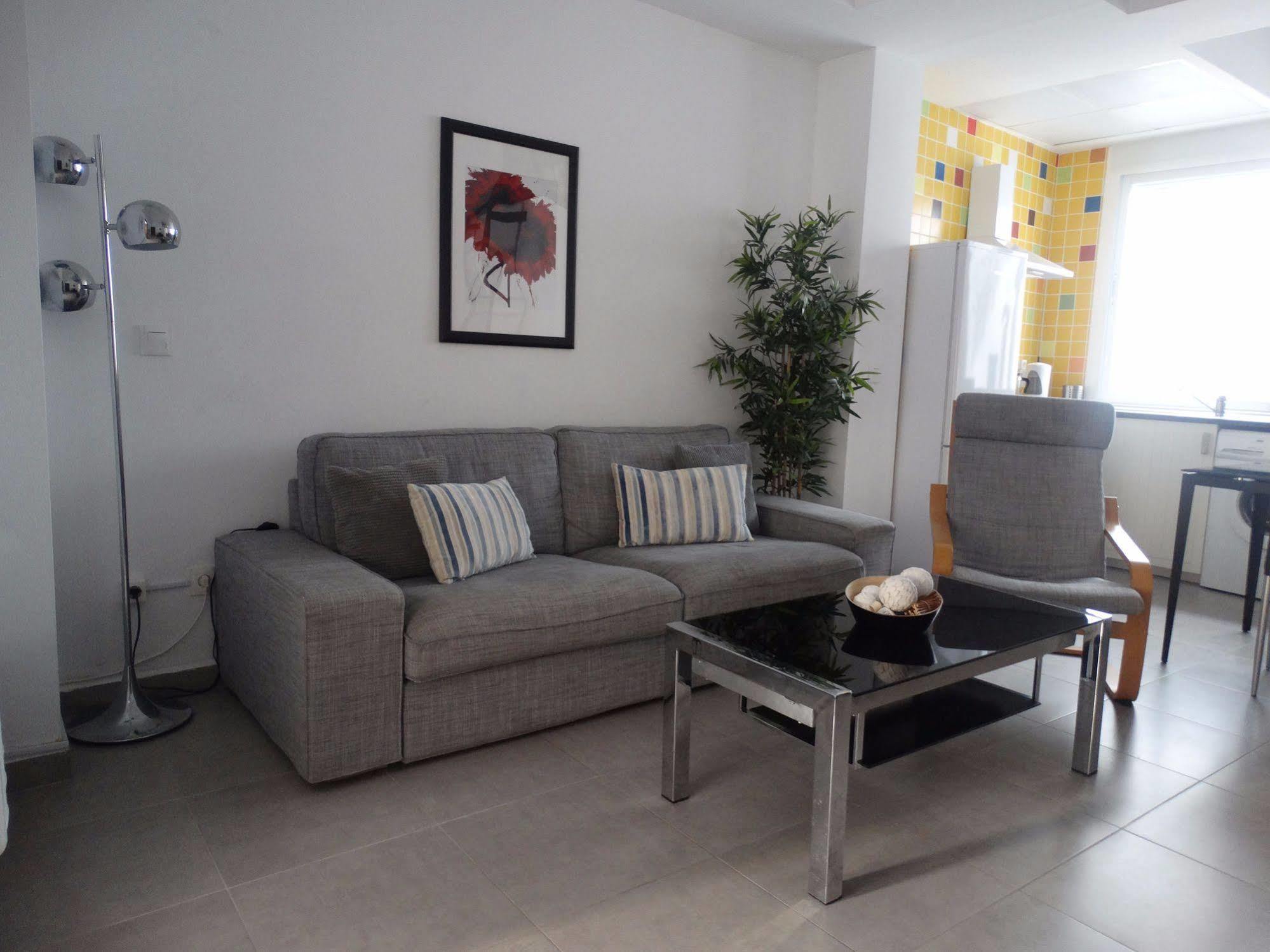 Malaga Apartamentos - Nuno Gomez, 24 Exteriör bild