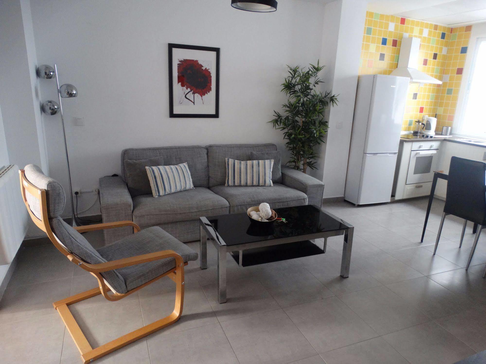 Malaga Apartamentos - Nuno Gomez, 24 Exteriör bild