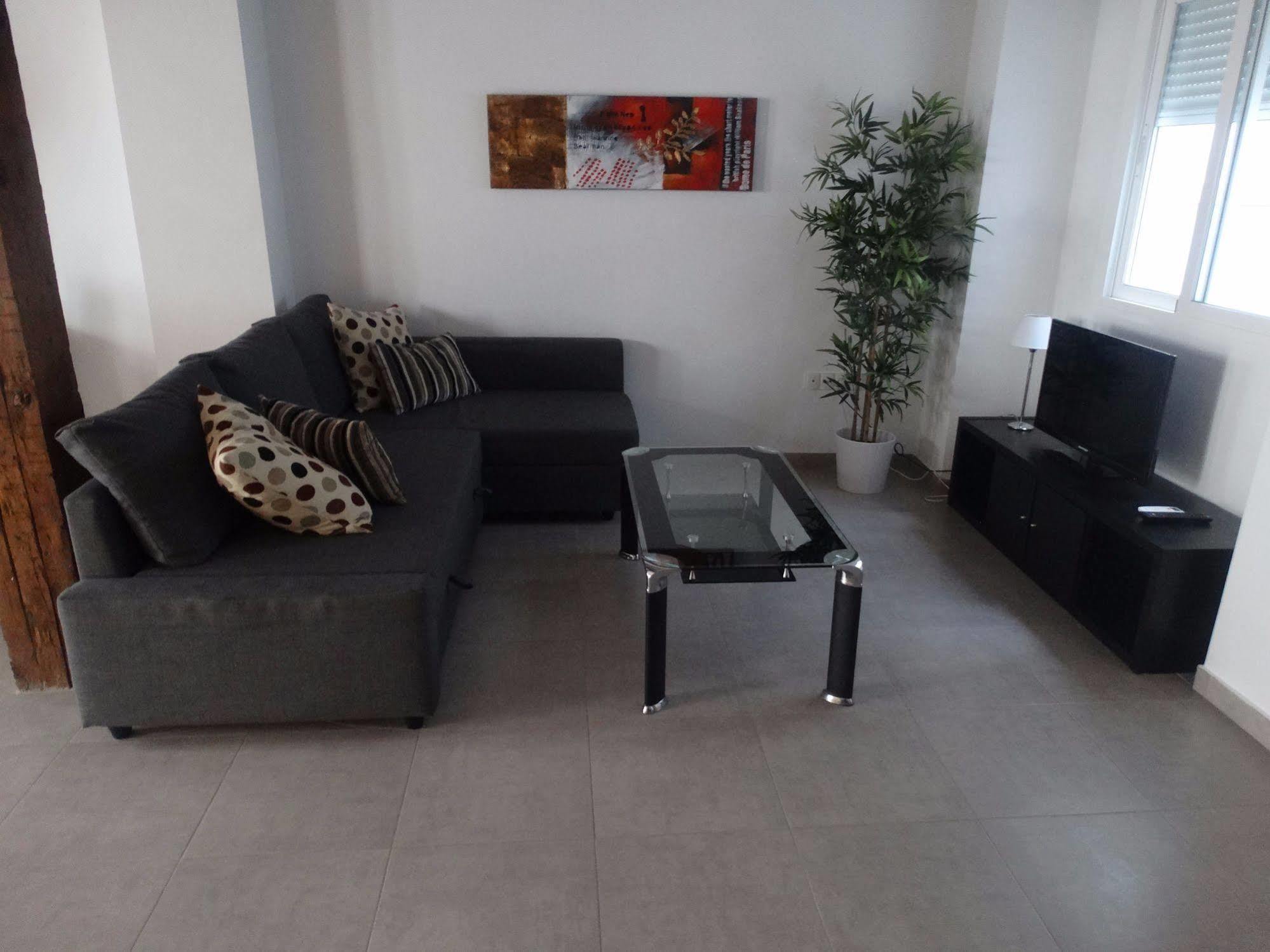 Malaga Apartamentos - Nuno Gomez, 24 Exteriör bild