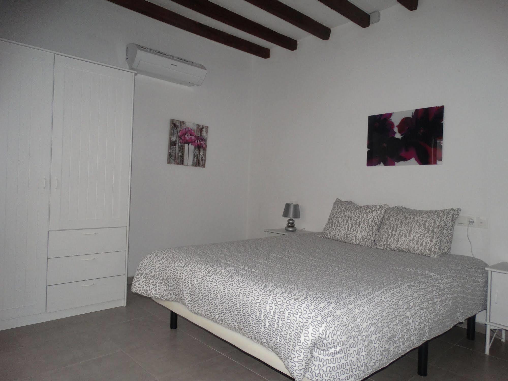 Malaga Apartamentos - Nuno Gomez, 24 Exteriör bild